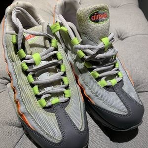 NEW Nike Air Max ‘95 (GS) Vast grey/volt gunsmoke